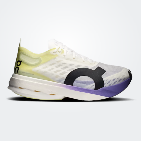 On Cloudboom Strike CA60350261