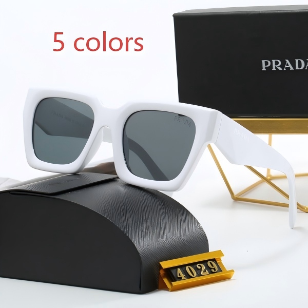 Prada 4029 Chunky Square Sunglasses DO50101011